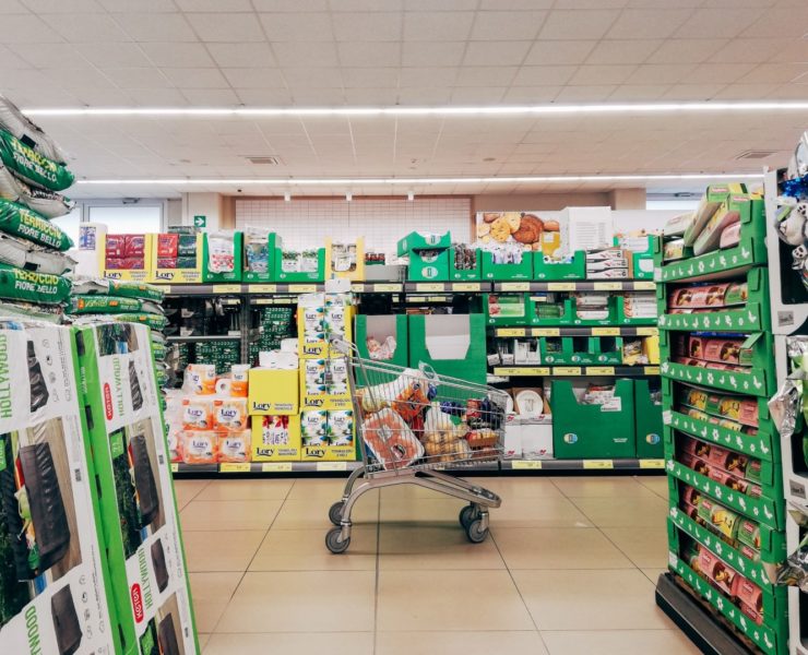 Si possono mangiare cibi scaduti?